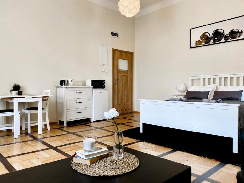 Apartament Moments Stare Miasto Style And Comfort Netflix Краков Экстерьер фото