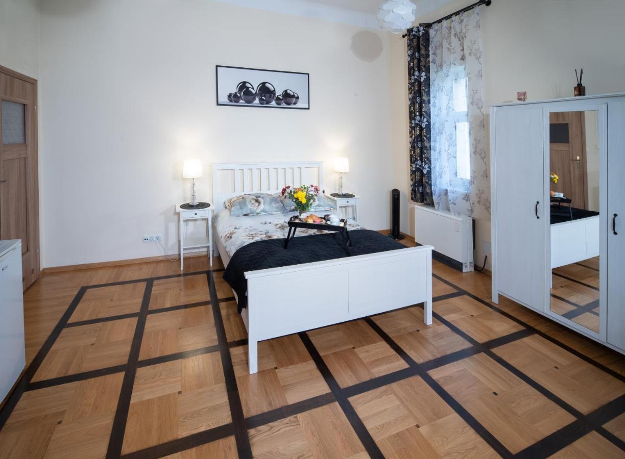 Apartament Moments Stare Miasto Style And Comfort Netflix Краков Экстерьер фото